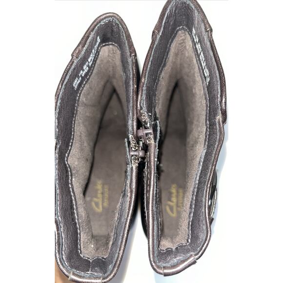 Clarks‎ Artisan Dara Side Zip Brown Leather Ankle Booties 85961 Woman's Size 11M - Picture 7 of 9
